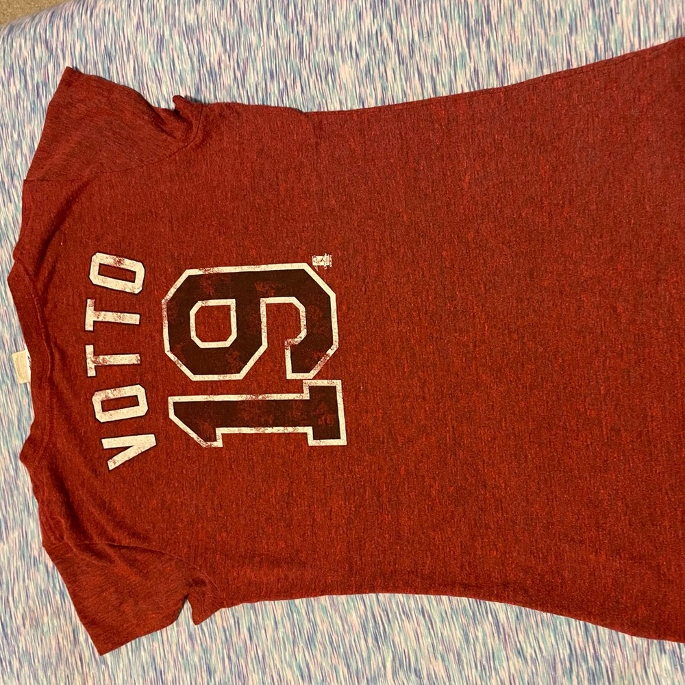 Cincinnati Reds Shirt. - Picture 3 of 3